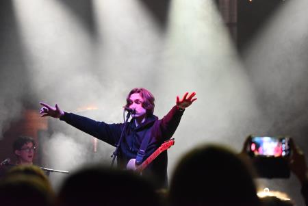 Včeraj je prvi koncert Pravljičnega Kamnik privabil število obiskovalcev (89)